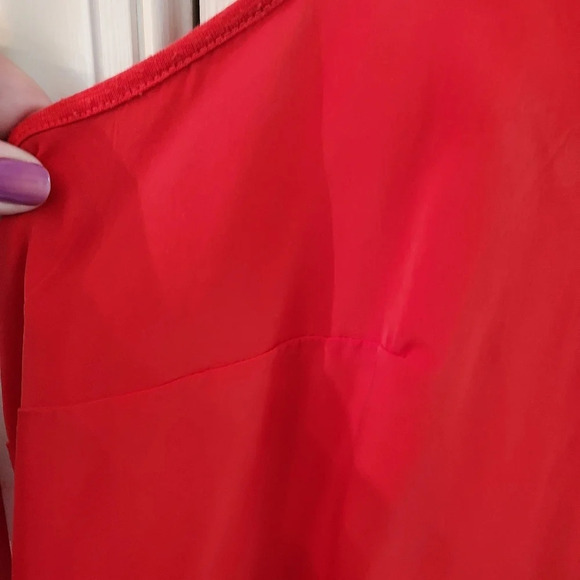 Lane Bryant Red Scoop Neck Sleeveless Blouse in Size 18/20 - Picture 5 of 8